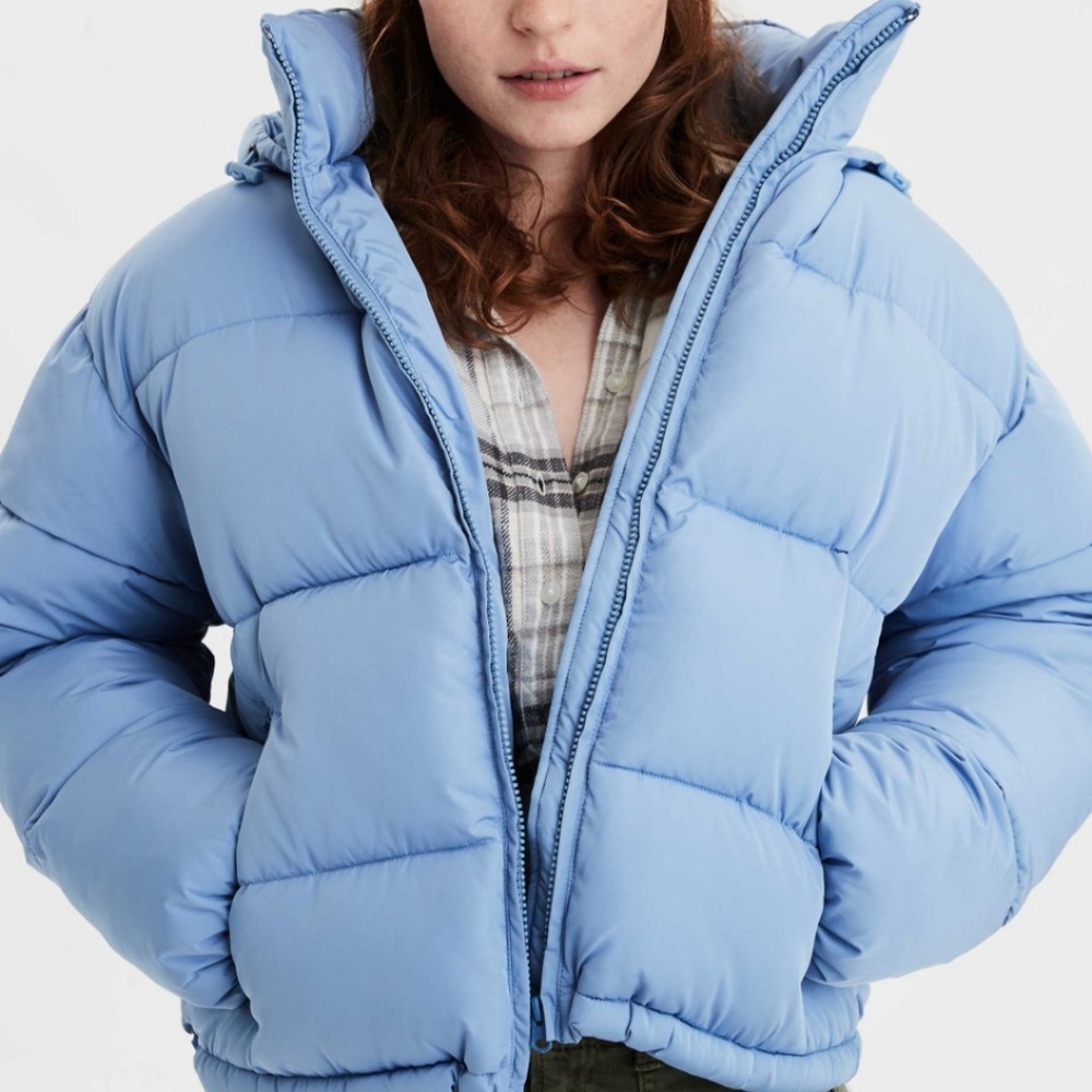 AMERICAN EAGLE
